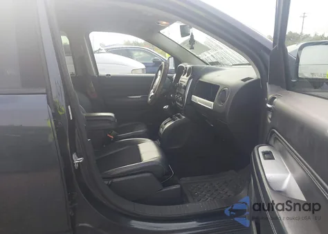 2015 Jeep Compass Latitude z USA, uszkodzony, nr VIN 1C4NJDEB2FD208063